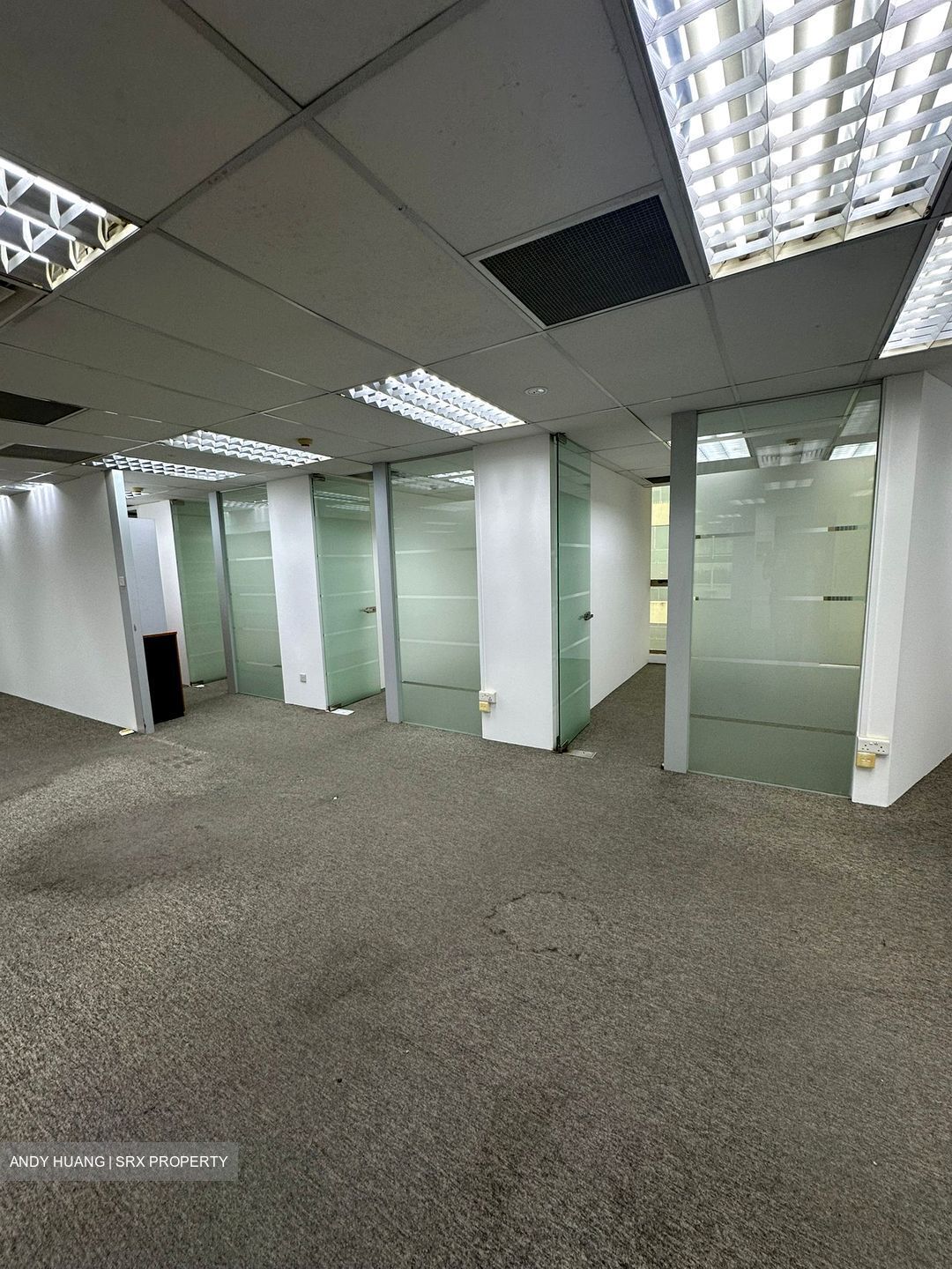 Hongkong Street (D1), Office #521285631